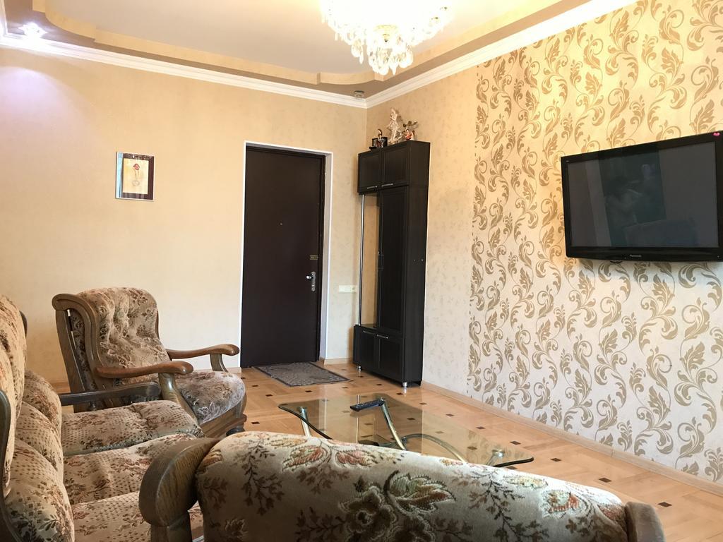 Io Apartment Tbilisi Bagian luar foto
