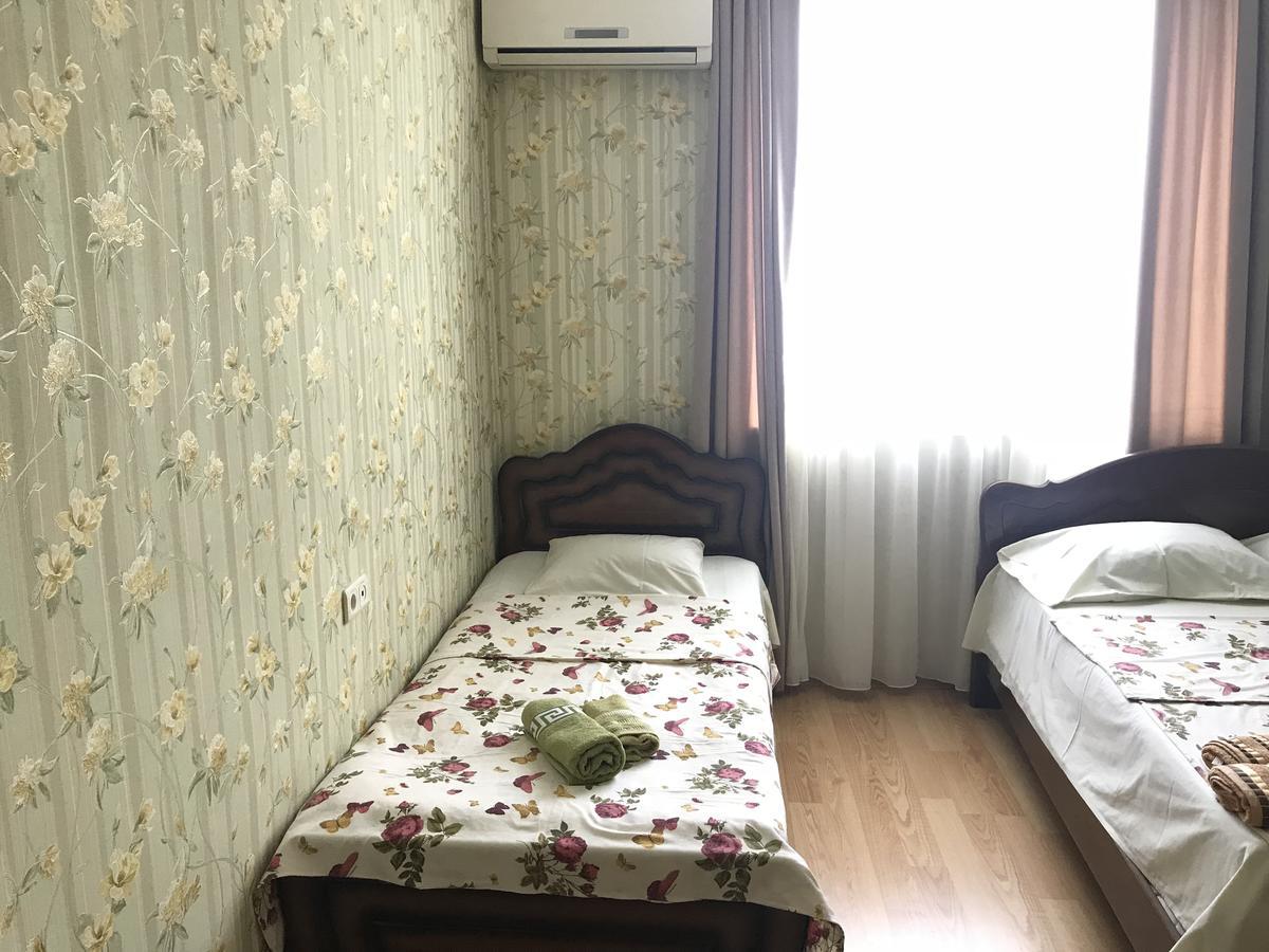 Io Apartment Tbilisi Bagian luar foto